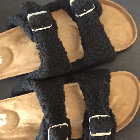 NEW R2 Bernette Black Fuzzy “Birkenstock” Style Cork Sandals Womens Size 10 - Picture 3 of 5